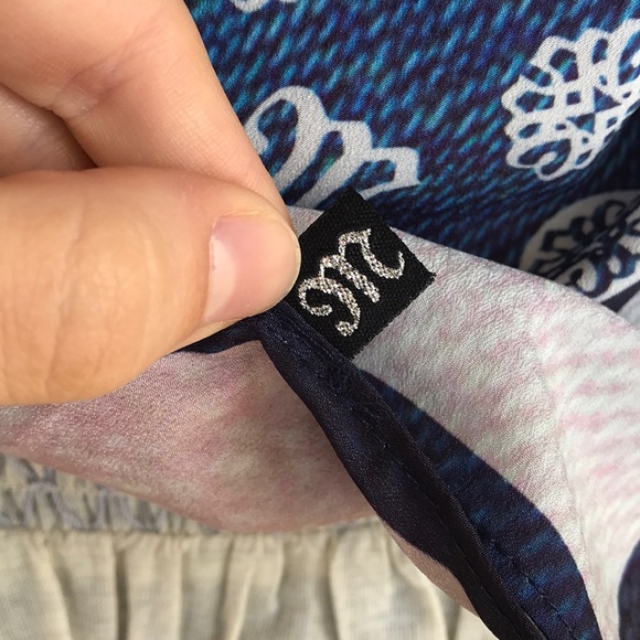 Miss Me Scarf - Picture 2 of 4